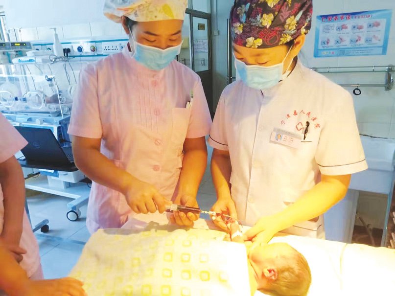 龙陵县妇婴监护型护送